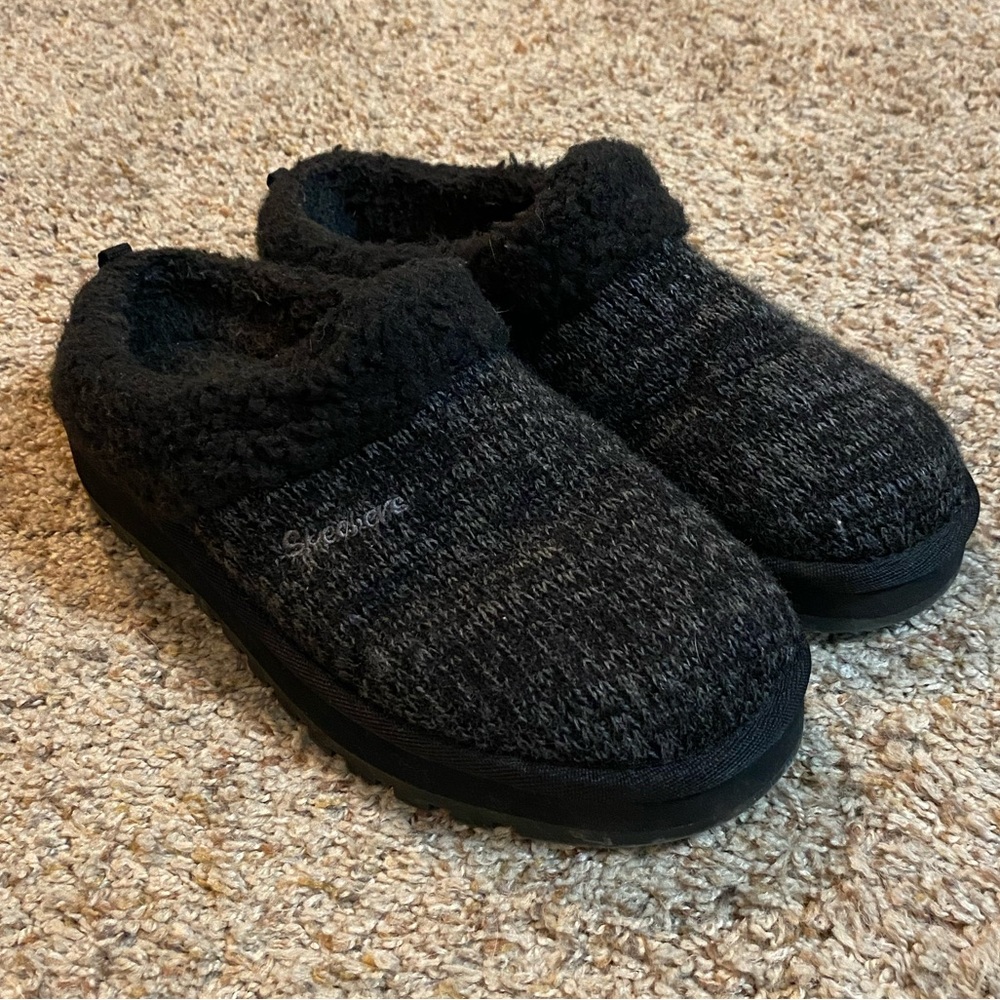 Sketchers Slippers